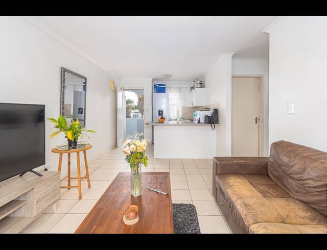 2 BEDROOM APARTMENT FOR SALE IN PARKLANDS